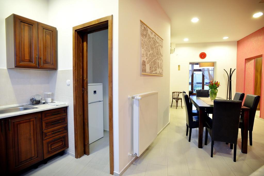 Corner Apartman เอ็กเกอร์ ห้อง รูปภาพ